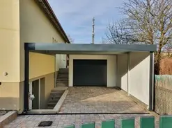 Carport mit Fahrradschuppen